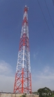 送電線60mのMonopoleテレコミュニケーションは電気角度のポーランド人のそびえている