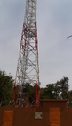 4足の角90metersテレコミュニケーションの鋼鉄タワーは電流を通した