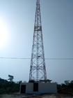 110KVアンテナ テレコミュニケーション タワーは角の鋼鉄レーダーの構造に電流を通した