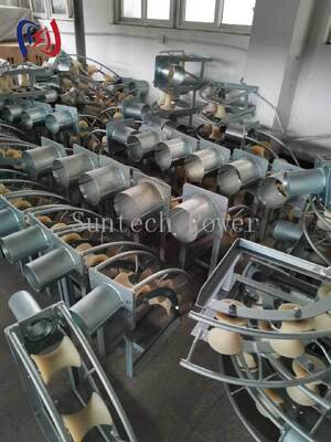 耐久性のある構造で安全なケーブル設置のためのプロフェッショナルCシリーズケーブル入口保護ロール