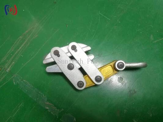 重い電気機器の安全な持ち上げのために,50-200KNの名付け負荷を持つ反扭曲鋼ロープグリッパー