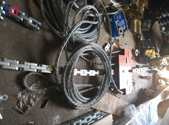 130-320KN定格荷重、正確な正方形形状と優れた減衰のための4束導体用プロフェッショナルヘッドボード