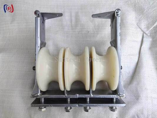 三相導体用の 3 つのシーブ ストリング ブロック | 5KNナイロン伝動プーリー