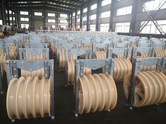 ブロックをひもでつなぐ660mmのコンダクター