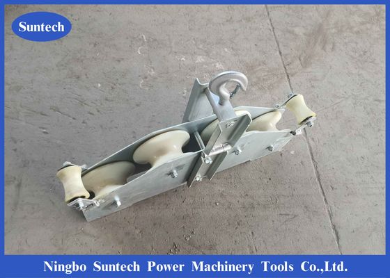 4つの車輪の用具をひもでつなぐ光ファイバーの結合されたひもでつなぐブロックの滑車Opgw