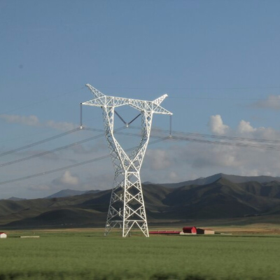 熱いすくいの亜鉛めっき132kvの送電線タワー
