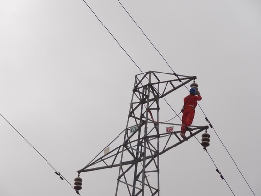 HDGの角度の鋼鉄132KV電気送電線タワー