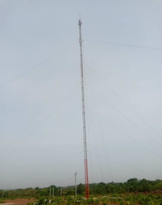 電流を通された自己支持のMonopoleタワーの鋼鉄三角形