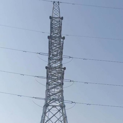 Q355Bの鋼鉄送電線タワーは電力に電流を通した